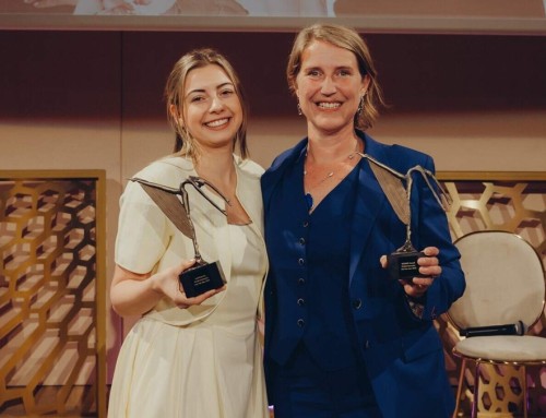Sofie Anthony wint WOMED Award: “Dankbaar dat ik hier mag staan”